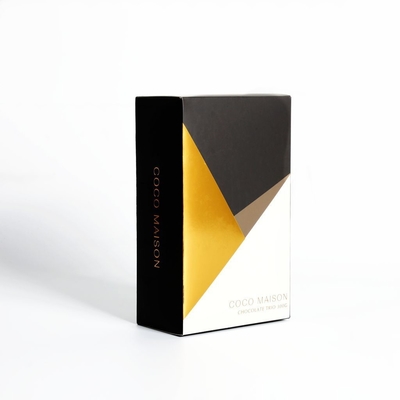 Caixa de embalagem de papel revestido de cores impressas personalizadas com logotipo de ouro em folha em relevo